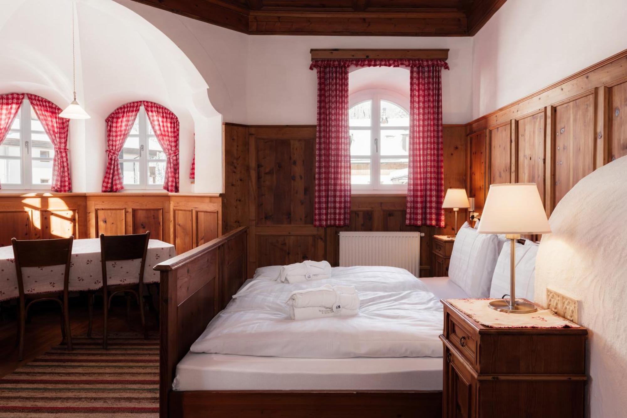 Hotel Dolomitenhof & Chalet Alte Post 세스토 외부 사진