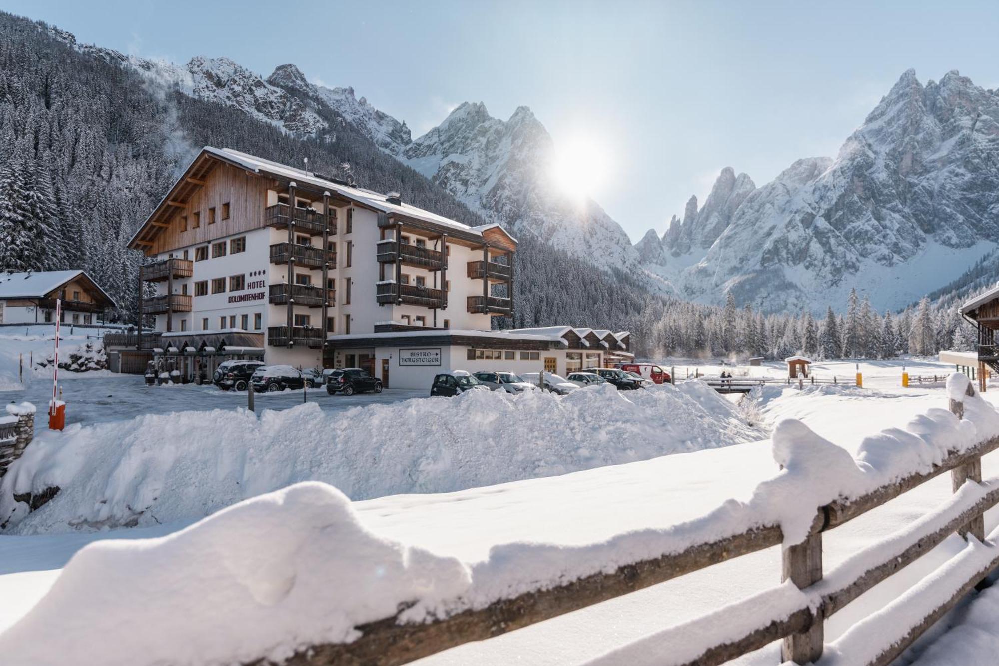 Hotel Dolomitenhof & Chalet Alte Post 세스토 외부 사진