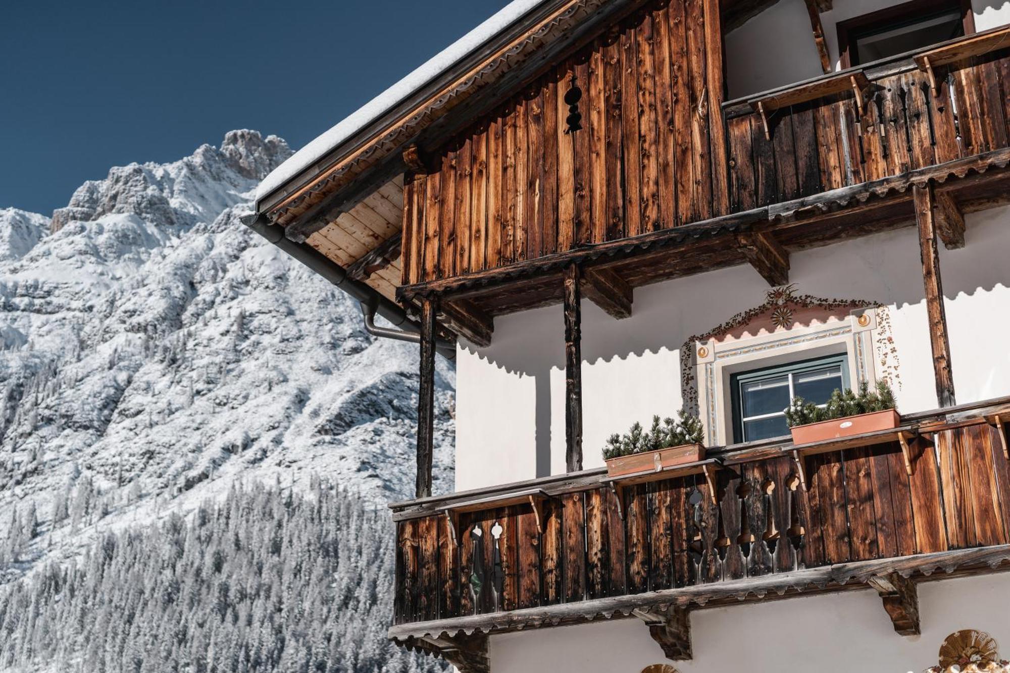 Hotel Dolomitenhof & Chalet Alte Post 세스토 외부 사진